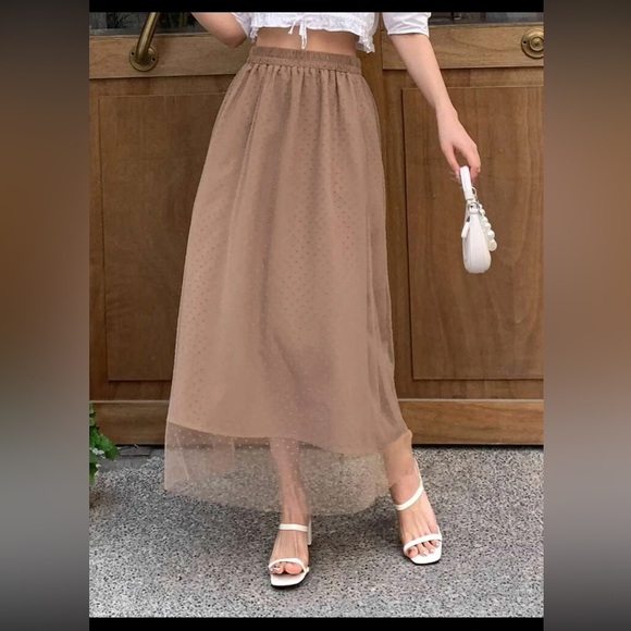 Korean style elastic waist mesh overlay beige skirt - Picture 3 of 5